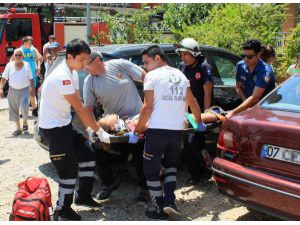 3'üncü kattan atlayan genç kız, otomobilin üzerine düşünce ölümden döndü