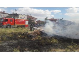 Aksaray’da odun yangını paniğe neden oldu