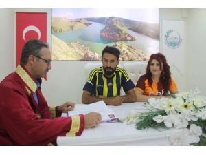 Ezeli rakipler nikahta buluştu