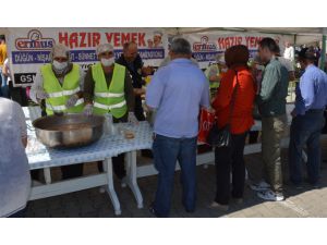 Çaycuma’da 4 bin kişiye aşure dağıtıldı
