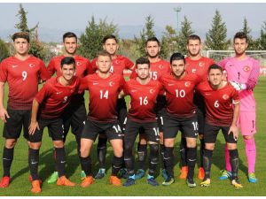 U19 Futbol Milli Takımı, Slovakya'ya 3 - 2 yenildi