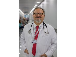 Prof. Dr. Gençbay: “Kalp Hastalığı Olan Çoğu Bireyde Cinsel Aktivite Risk Teşkil Etmiyor”