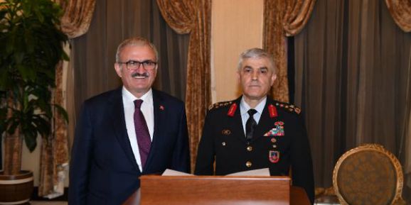 Jandarma Genel Komutanı Çetin, Antalya Valisi Karaloğlu'nu Ziyaret Etti