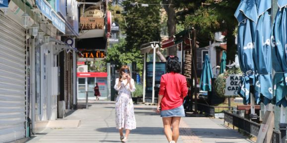 Antalya’da sessiz bayram
