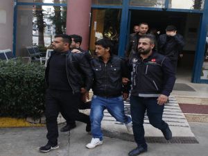 Antalya’da Uyuşturucu Operasyonu: 8 Gözaltı