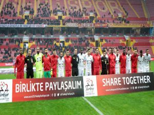 Ziraat Türkiye Kupası: Kayserispor: 1 - T. M. Aksiharspor: 1 (İlk Yarı)