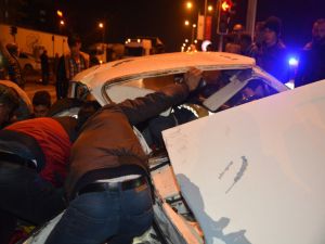 Sungurlu’da İki Otomobil Çarpıştı: 2’si Ağır 3 Yaralı