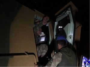 Afrin’e Giden Komandolar Nurdağı’nda Türk Bayraklarıyla Karşılandı