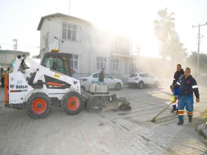 Büyükşehir’den Tuzla’da Çevre Temizliği
