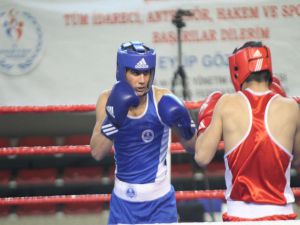 Kağıtsporlu Boksörler, Türkiye Şampiyonası’nda 3 Madalya İle Döndü