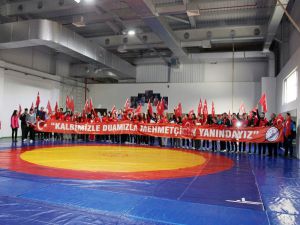 Bayan Güreş Milli Takımı’ndan Mehmetçiğe Destek