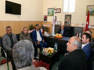 Başkan Kutlu Yaş Sebze Ve Meyve Satıcılarıyla Bir Araya Geldi