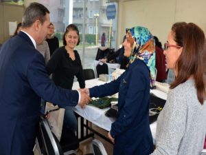 İhtiyaç Sahibi Çocuklar Üşümesin Diye Gönüllü Oldular