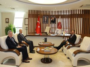 Niğde Ömer Halisdemir Üniversitesi Rektörü Kar’dan Rektör Bağlı’ya Ziyaret