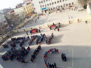 Minik Öğrenciler ’Zeytin Dalı’ Yazdı