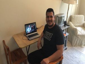 "11 Liramı Geri Ver" Diyen Takipçiye Şahan Gökbakar’dan Yanıt