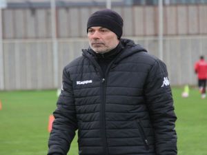 İpekoğlu: “Birinci Önceliğimiz Ligde Kalmayı Garantilemek”