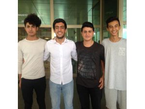 Okul duvarına yazı yazan çocuklar serbest