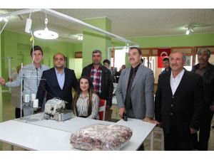 Kadın girişimci tekstil atölyesi açtı