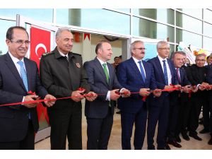 AÜ İletişim Fakültesi yeni binasında