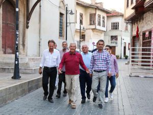 Baykal'dan Katar politikası yorumu: Kaygıyla, yüreğim ağzımda tedirginlikle izliyorum