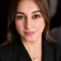 MELTEM YUVARLAK / KONUK YAZAR