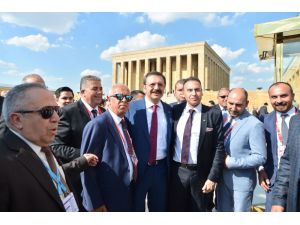 Ayvalık Ticaret Odası, TOBB Başkanı Hisarcıklıoğlu ile birlikte Ata’nın huzurunda