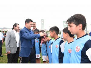 Kepez’in Yıldızları Futbol Turnuvası