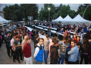 Tokat’ta 2 bin 500 kişi birlikte iftar yaptı