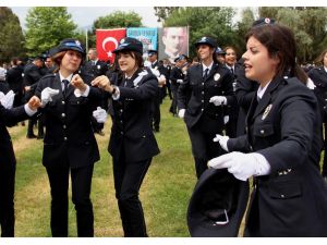 653 polis adayı mezuniyetlerini "Erik Dalı" ile kutladı