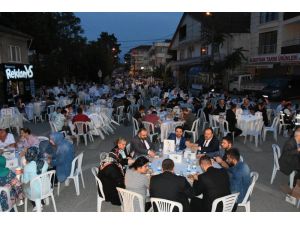 AK Parti il başkanı Keskin, mahalle iftarına katıldı