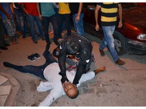Adana’da motosiklet sürücüsü hafif yaralandı