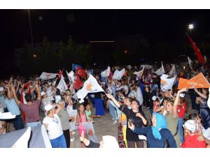 Didim’de AK Parti ve MHP’liler seçim zaferini  kutladı