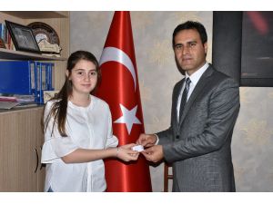 LGS Kızılcahamam birincisi Azra Yıldız oldu