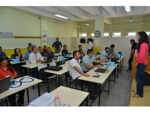 AEÜ’sinde Sınıf Öğretmenlerine ’Eğitsel Robotik Uygulamaları’ eğitimi verildi