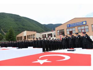 Trabzon Polis Meslek Eğitim Merkezi yeni mezunlarını verdi