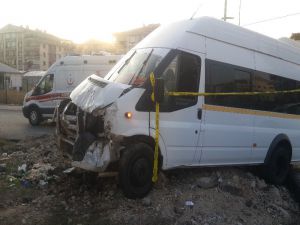 Başkent’te servis kazası: 1 ölü, 8 yaralı