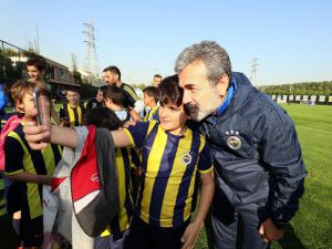 Fenerbahçe derbi hazırlıklarını sürdürüyor