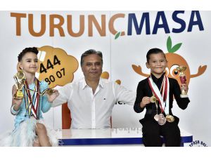 Dansın minik şampiyonları