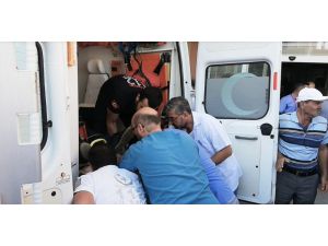 Erzincan’da ambulans sedyesi sıkışınca arbede yaşandı