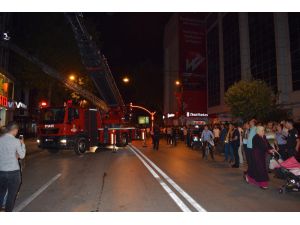 Malatya’da otel yangını korkuttu