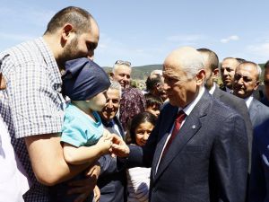 MHP Lideri Bahçeli Ülkücü Şehitler Anıtı’nı ziyaret etti