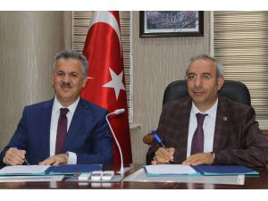 Van YYÜ’de ‘PTT kart’ dönemi