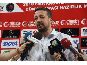 Hidayet Türkoğlu: “Umarım bizleri gururlandırırlar”