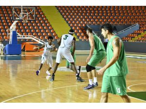 Mamak Belediyesi Basketbol Takımı’ndan galibiyet
