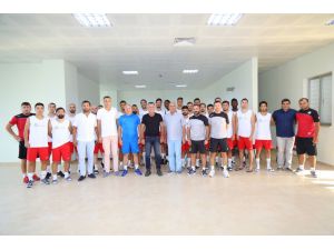 Manavgat Belediyespor sezonun ilk maçını, Kuşadasıspor’la yapacak