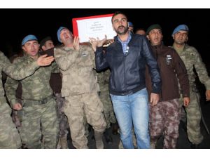 Şehit Uzman Çavuş İçin Hakkari’de Tören Düzenlendi