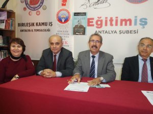 Başöğretmen Atatürk Onur Ödülü Kocasakal’ın