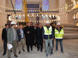 Cumhurbaşkanı Erdoğan, Çamlıca Camii’nde İncelemelerde Bulundu