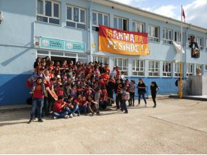 Galatasaray Sevdalısı Oğuz Arda’nın İsmi Kütüphaneye Verildi